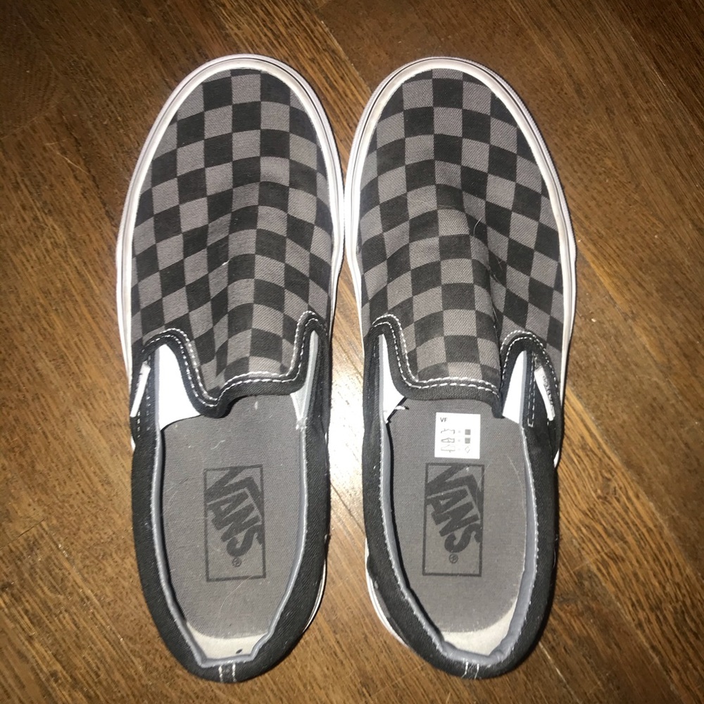 Vans (checkered)